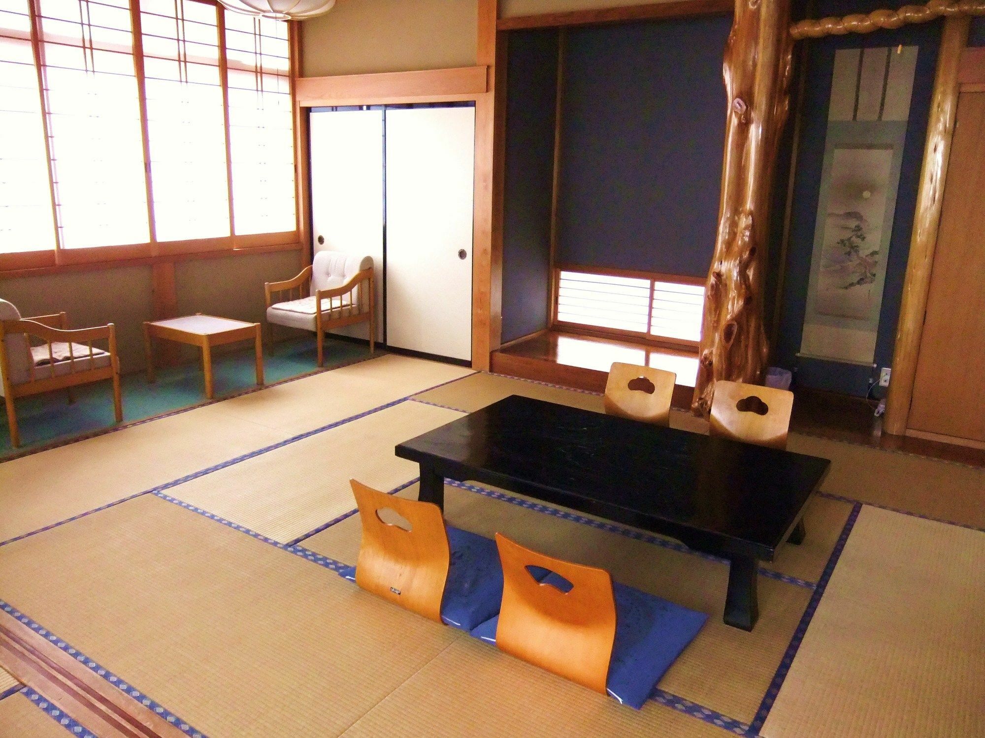 Hotel Nishimiyasou Fudžikawagučiko Exteriér fotografie
